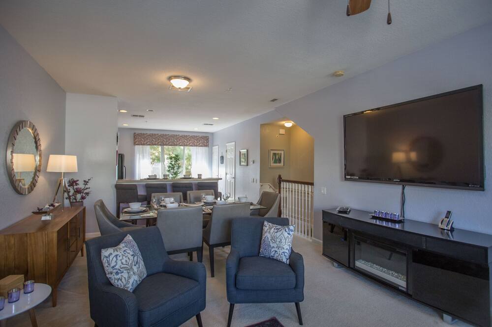 Photo of Livingroom in Florida Central Atlantic Coast