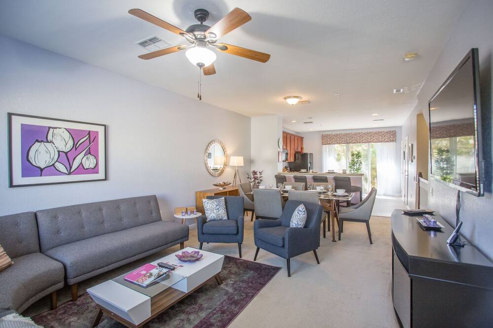 Photo of Livingroom in Florida Central Atlantic Coast