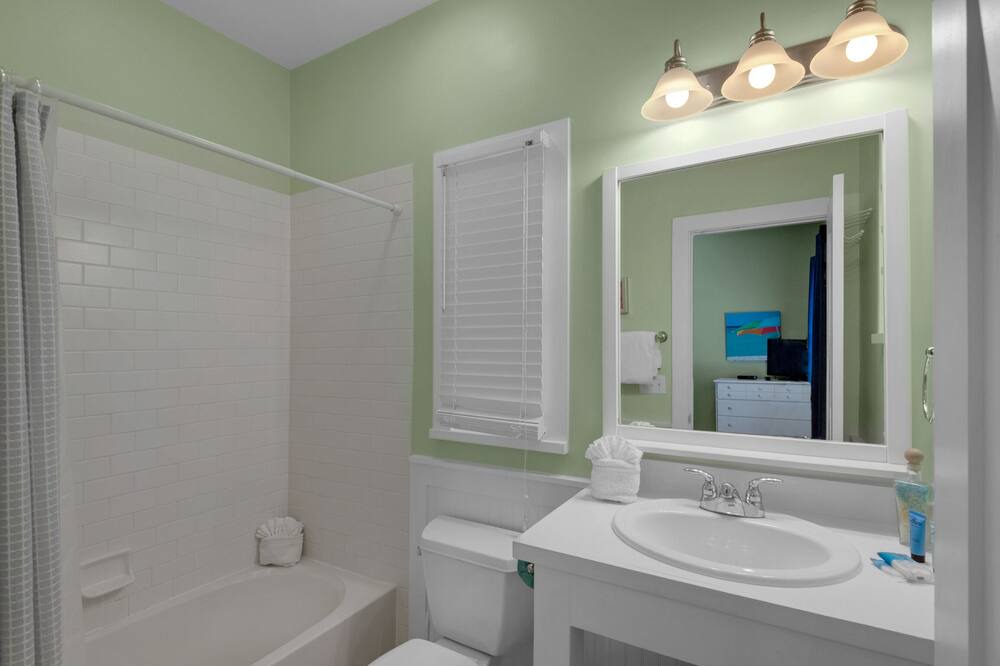 Photo of Bathroom in Seacrest