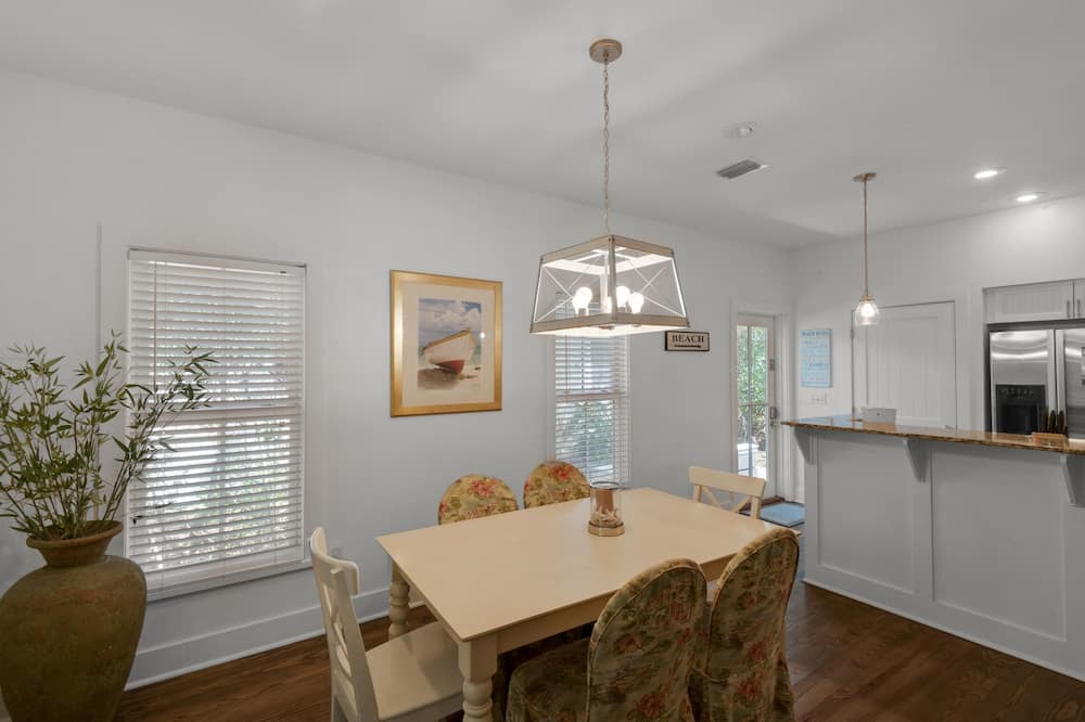 Photo of Bedroom in Seacrest