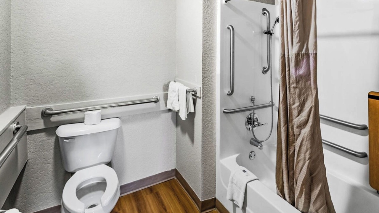 Photo of Bathroom in Moultrie