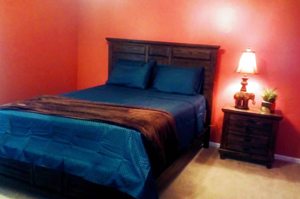 Photo of Bedroom in Hahira