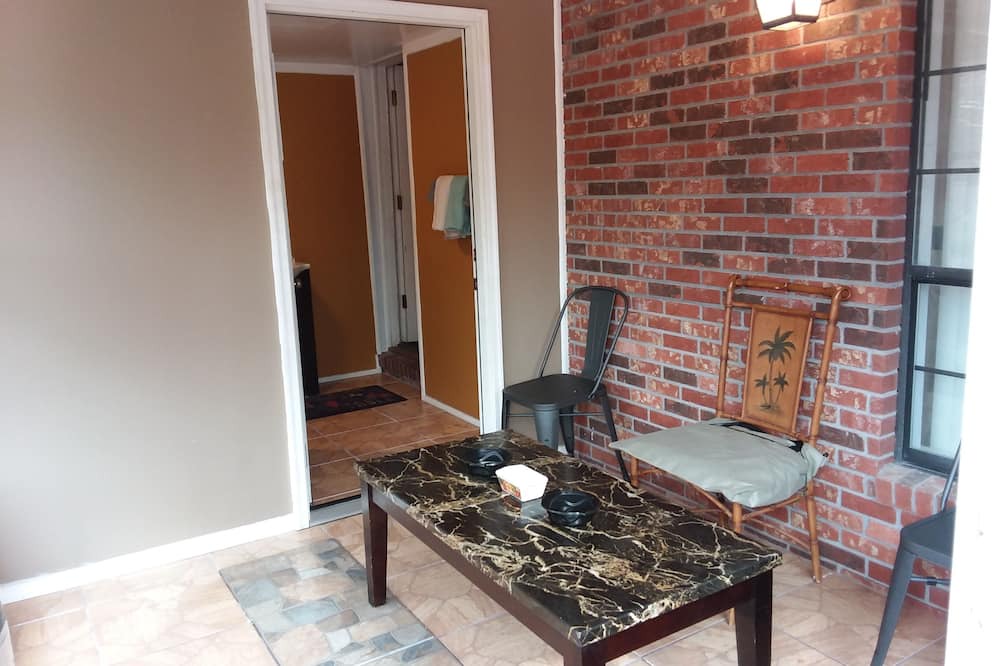 Photo of Patio Balcony in Hahira