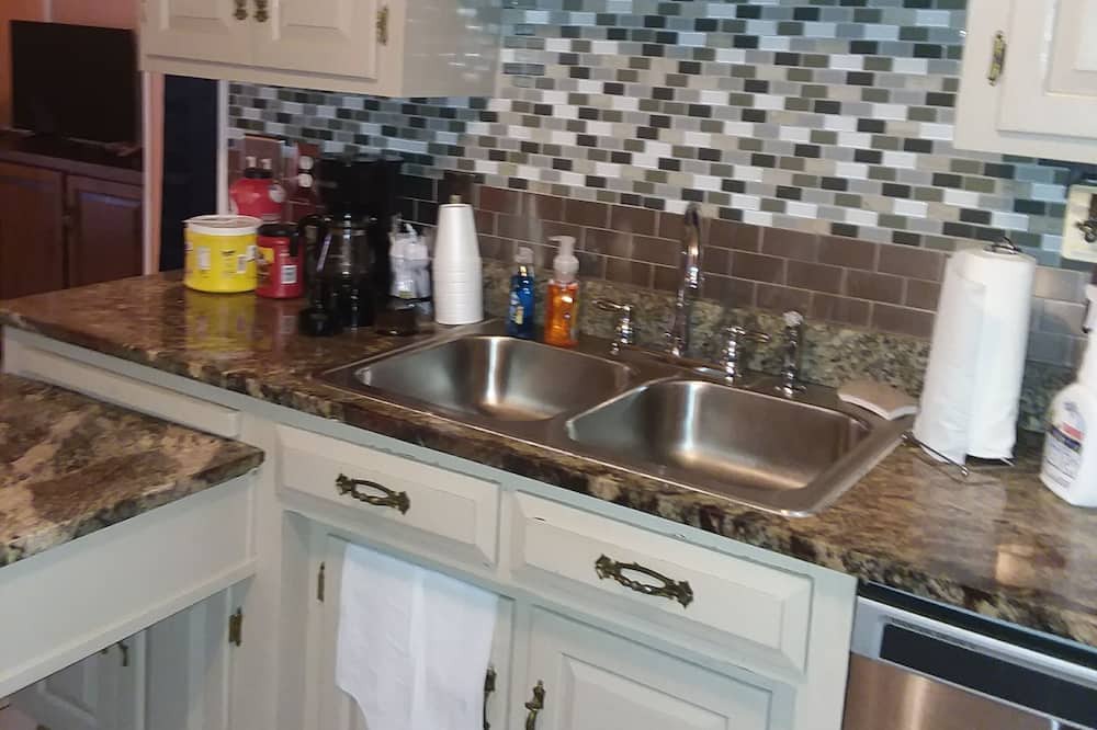 Photo of Kitchen in Hahira