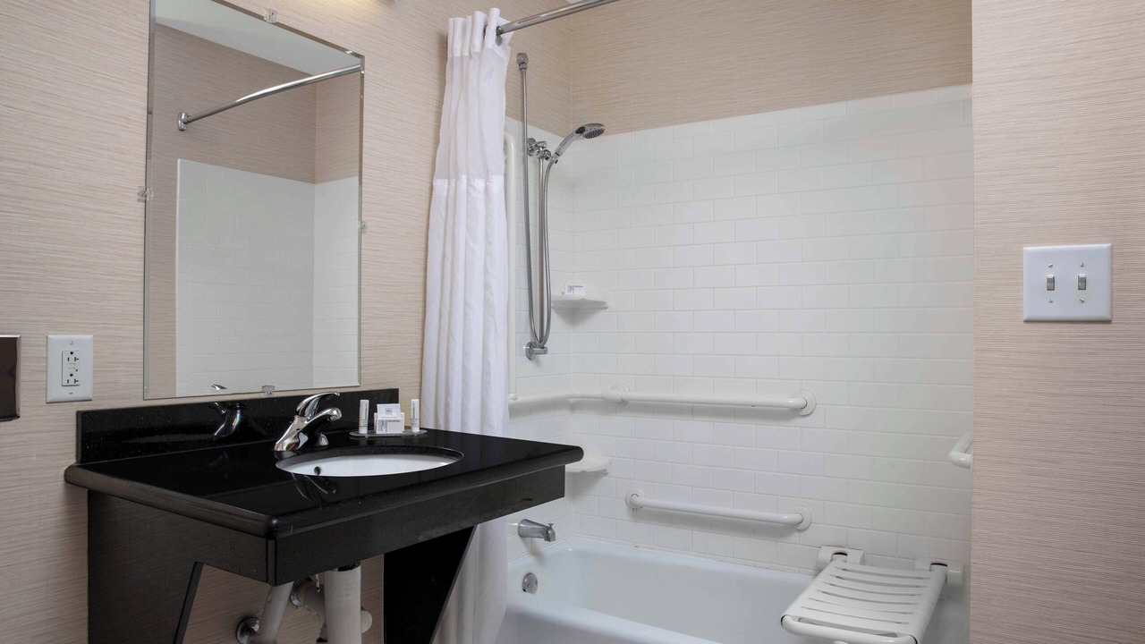Photo of Bathroom in Gracewood