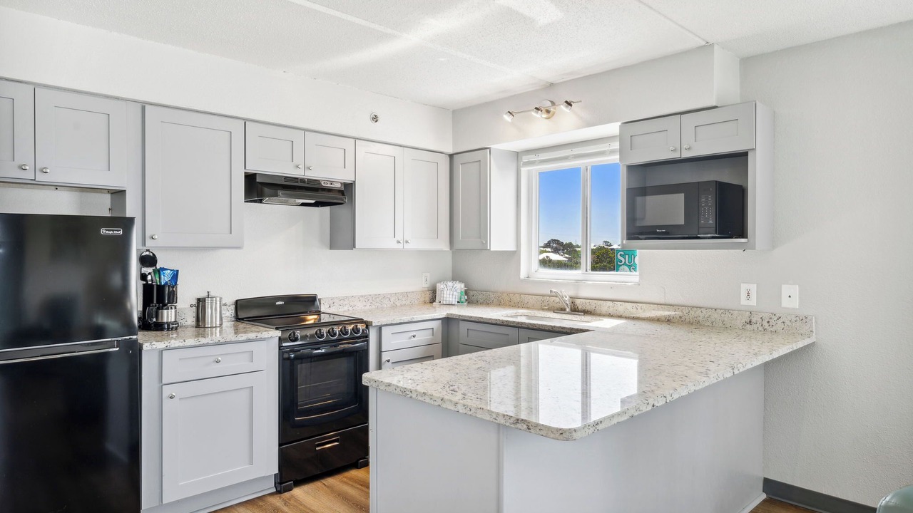 Photo of Kitchen in Laguna Beach Estates
