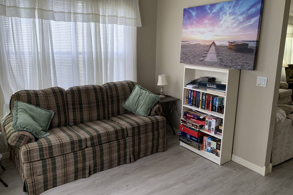 Photo of Livingroom in Mira Mesa