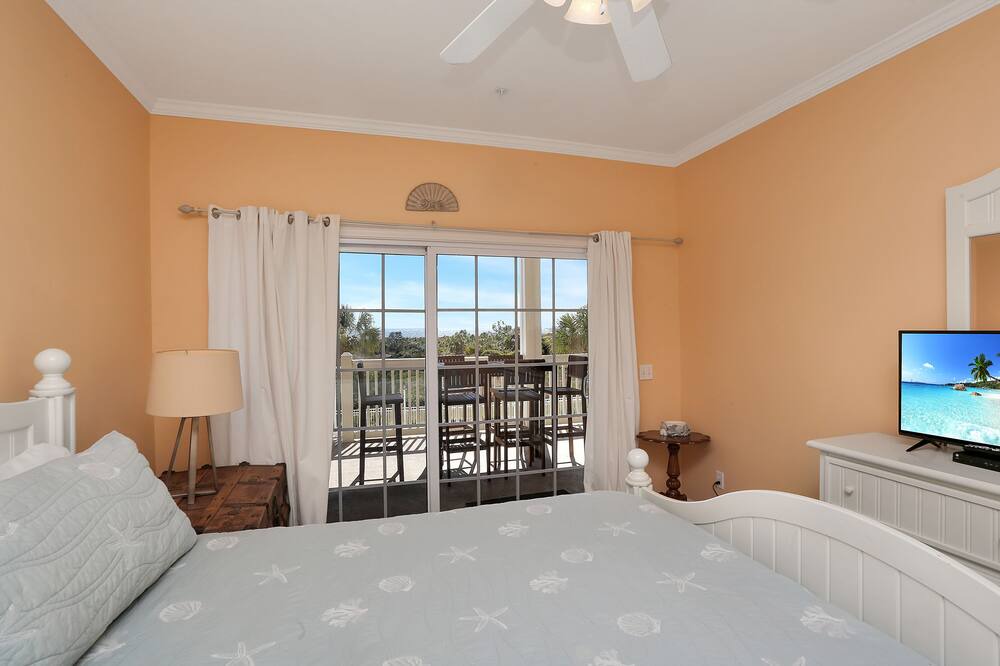 Photo of Bedroom in Cape San Blas