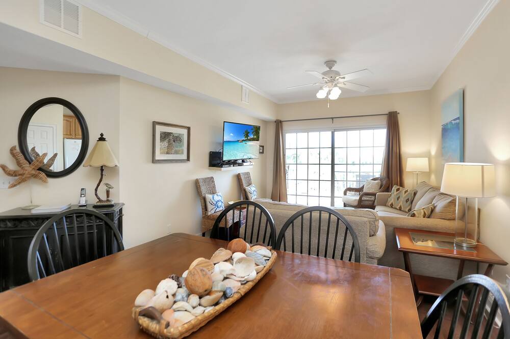 Photo of Livingroom in Cape San Blas
