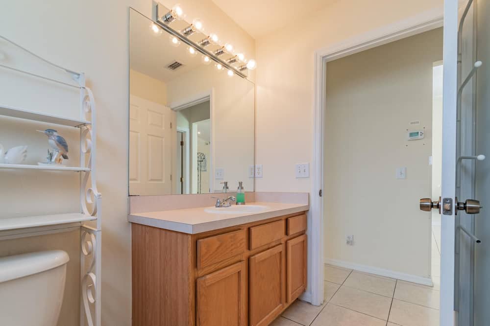 Photo of Bathroom in Sabal Harbour