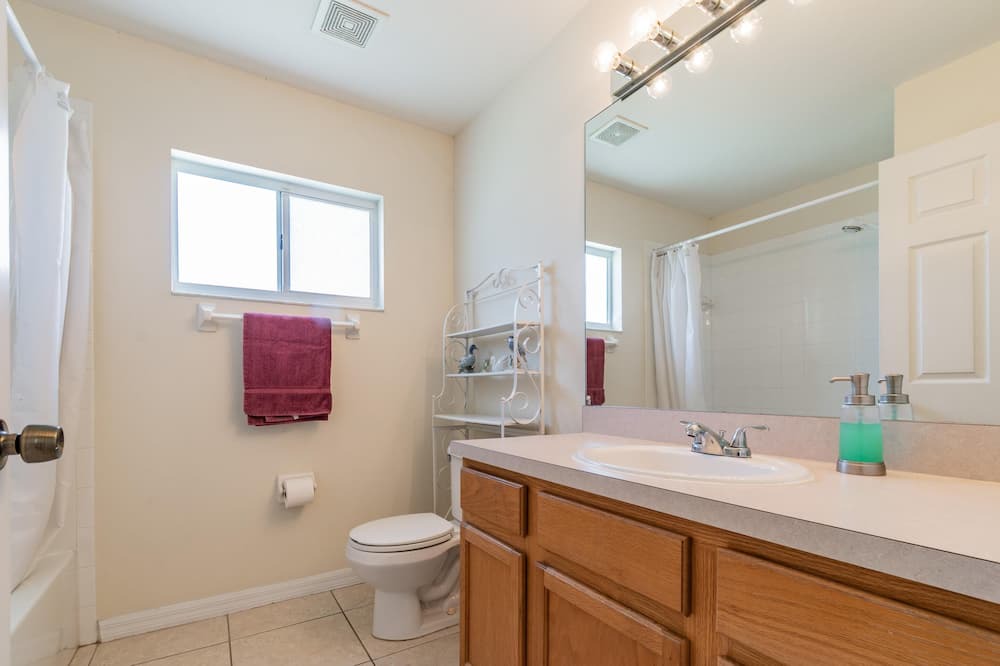Photo of Bathroom in Sabal Harbour