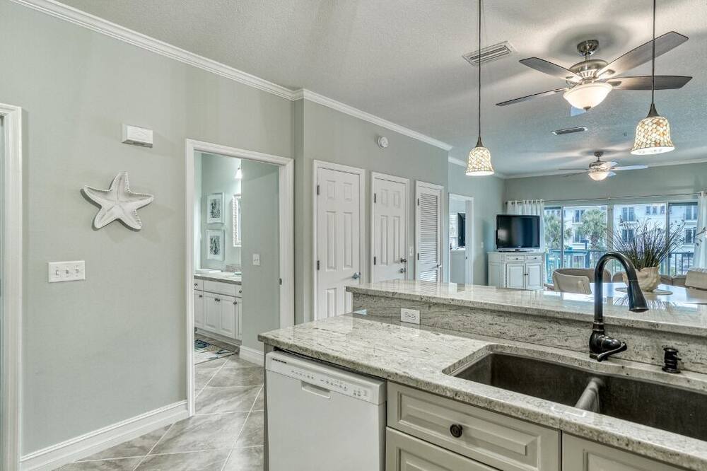 Photo of Kitchen in Frangista Beach