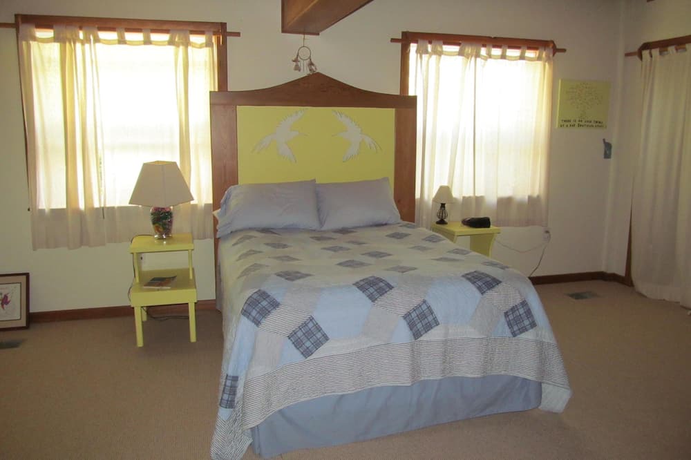 Photo of Bedroom in Indian Pass