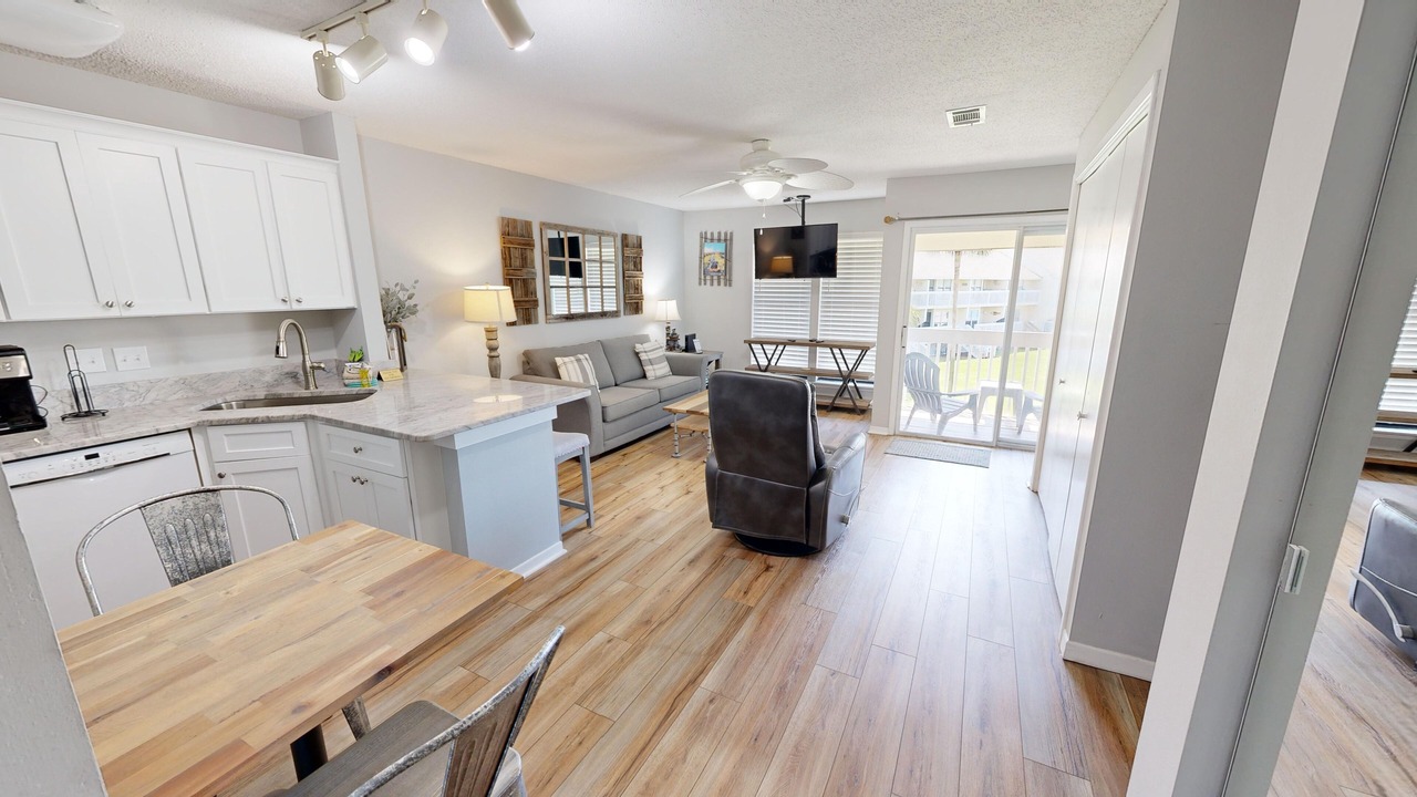 Photo of Kitchen in Holiday Isle