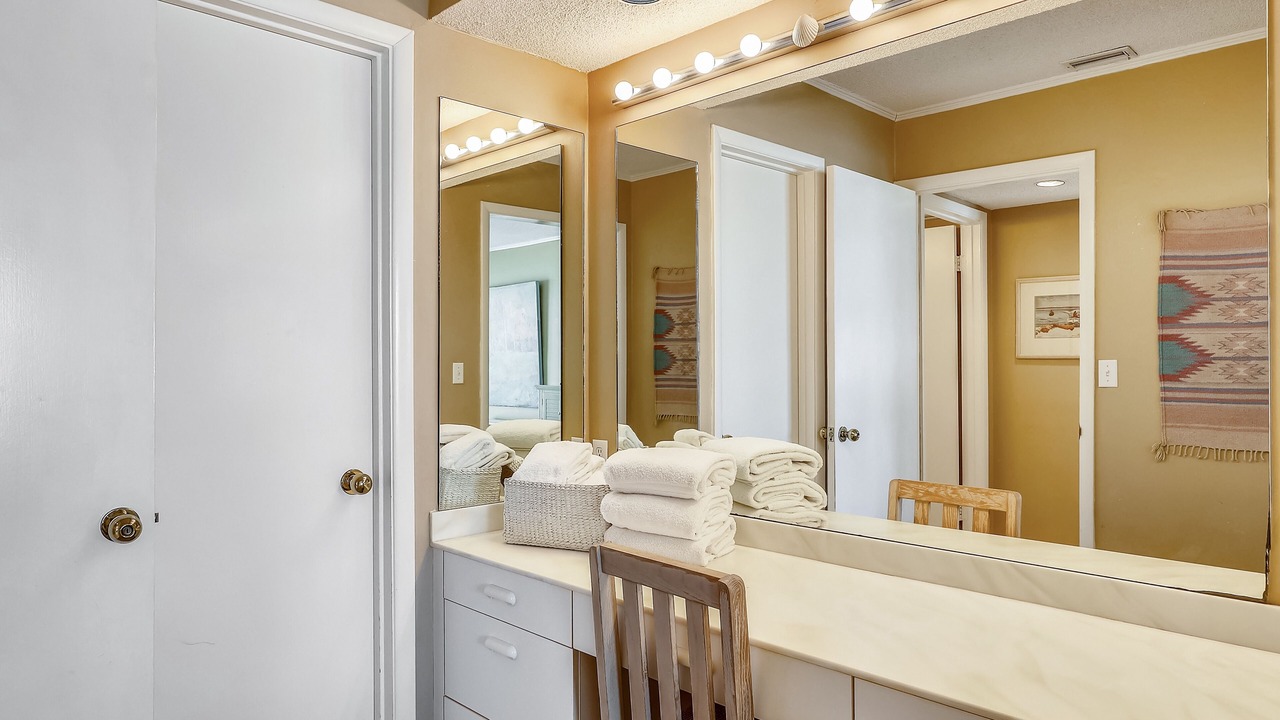 Photo of Bathroom in Holiday Isle