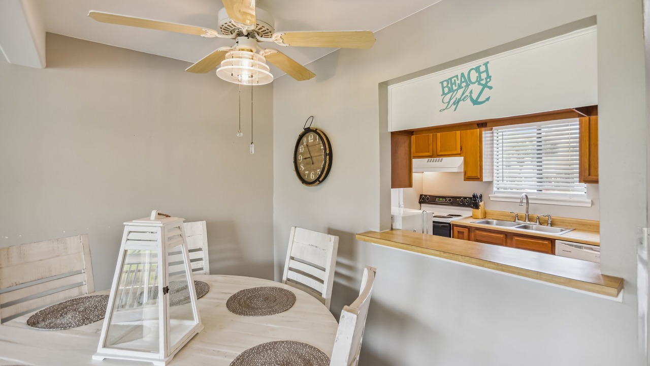 Photo of Kitchen in Holiday Isle