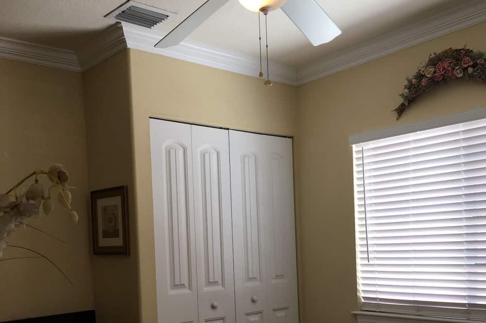 Photo of Bedroom in Sunset Beach