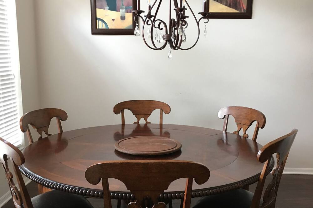 Photo of Kitchen in Greater Groves