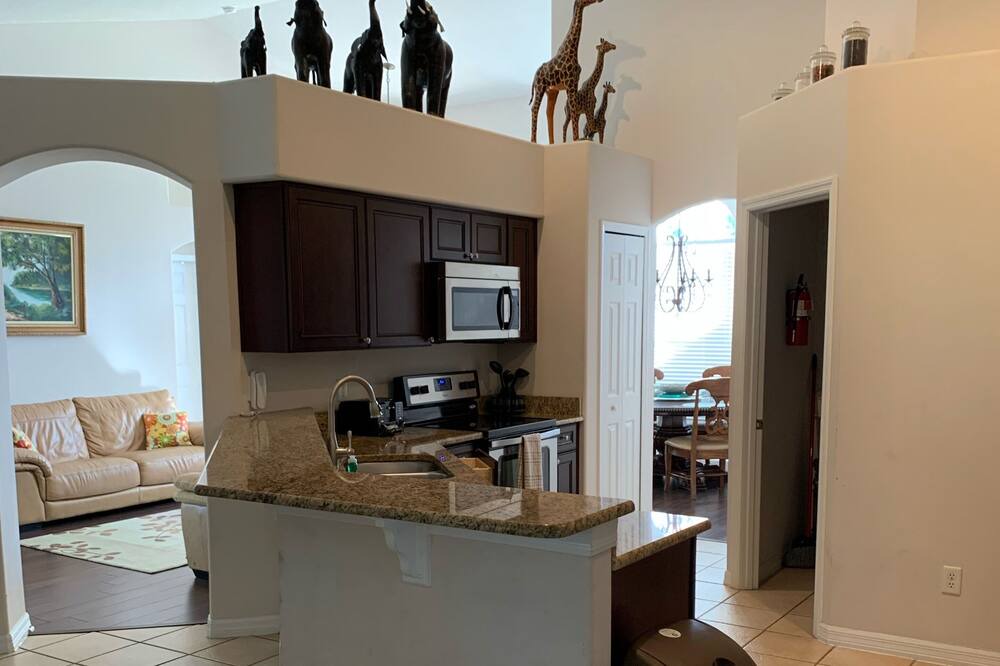 Photo of Kitchen in Greater Groves