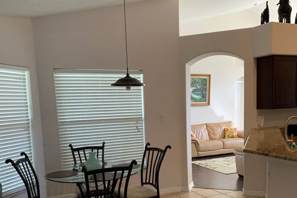 Photo of Kitchen in Greater Groves