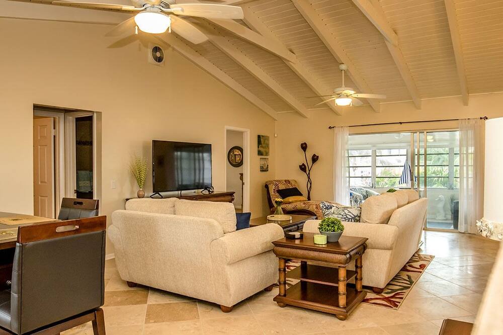 Photo of Others in Tropical Bay Estates