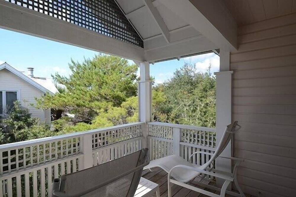 Photo of Patio Balcony in Seaside