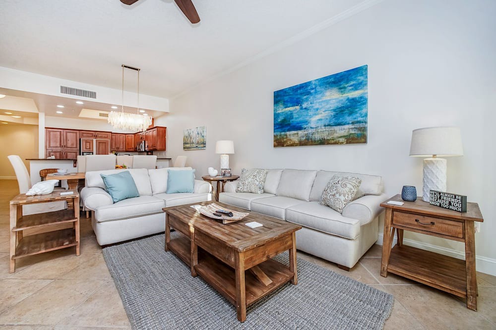 Photo of Livingroom in Rosemary Beach