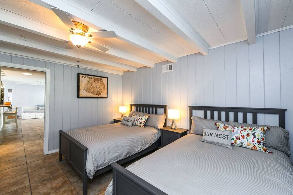 Photo of Bedroom in Arlington Park