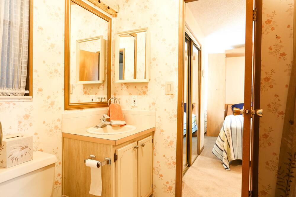 Photo of Bathroom in Leesburg