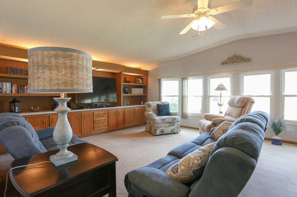 Photo of Livingroom in Leesburg