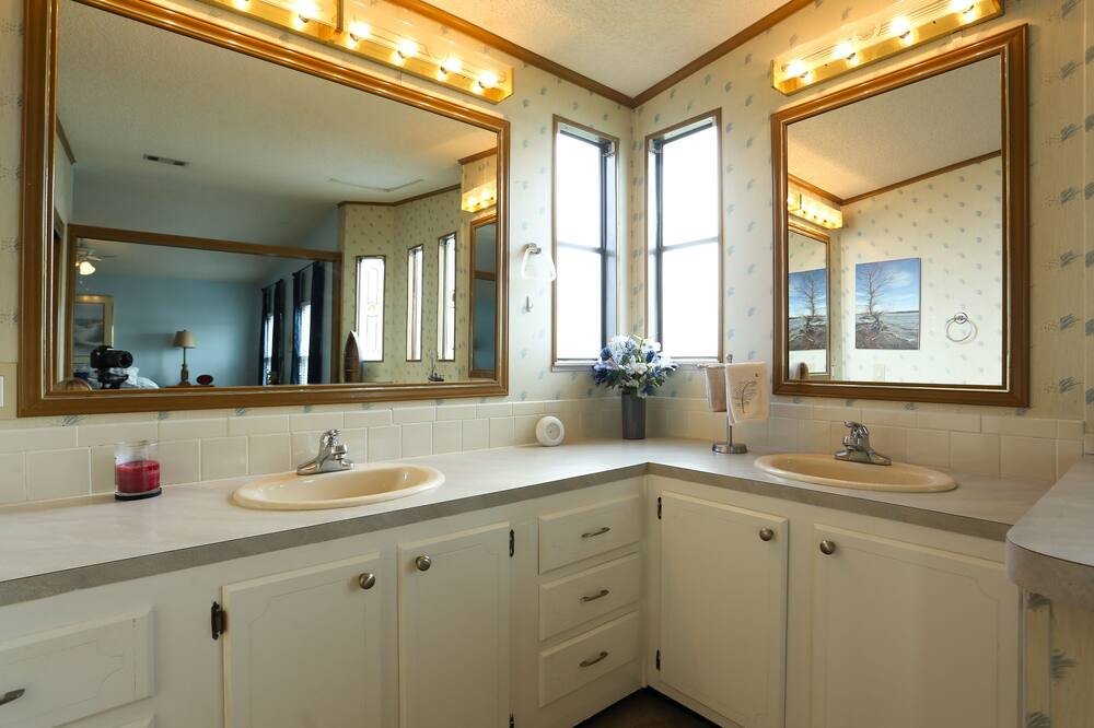Photo of Bathroom in Leesburg
