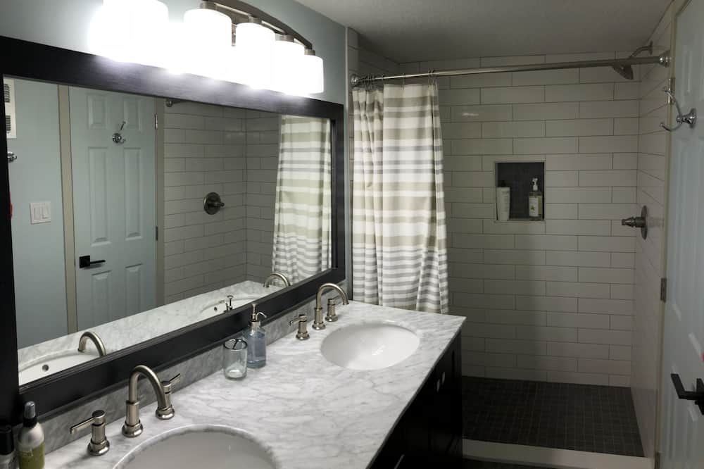 Photo of Bathroom in Crescent Beach