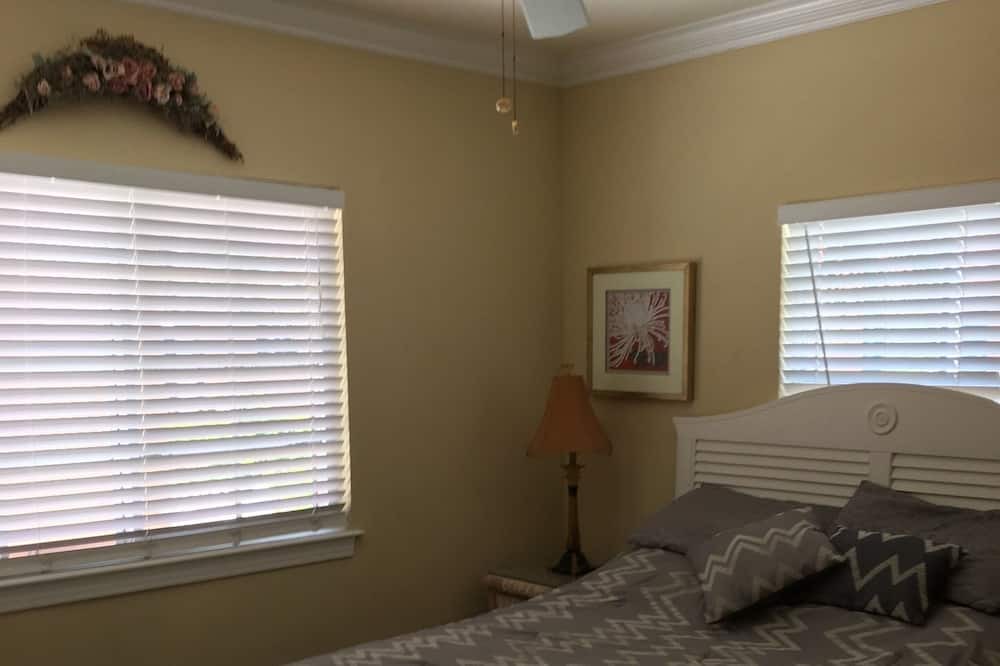 Photo of Bedroom in Sunset Beach
