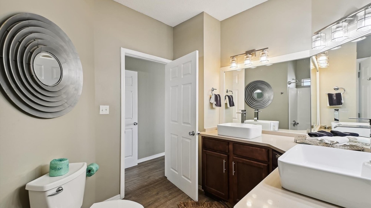 Photo of Bathroom in Holiday Isle