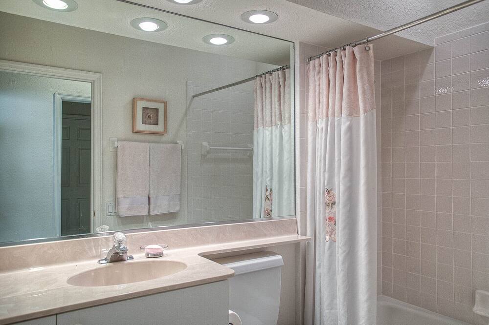 Photo of Bathroom in Braden River