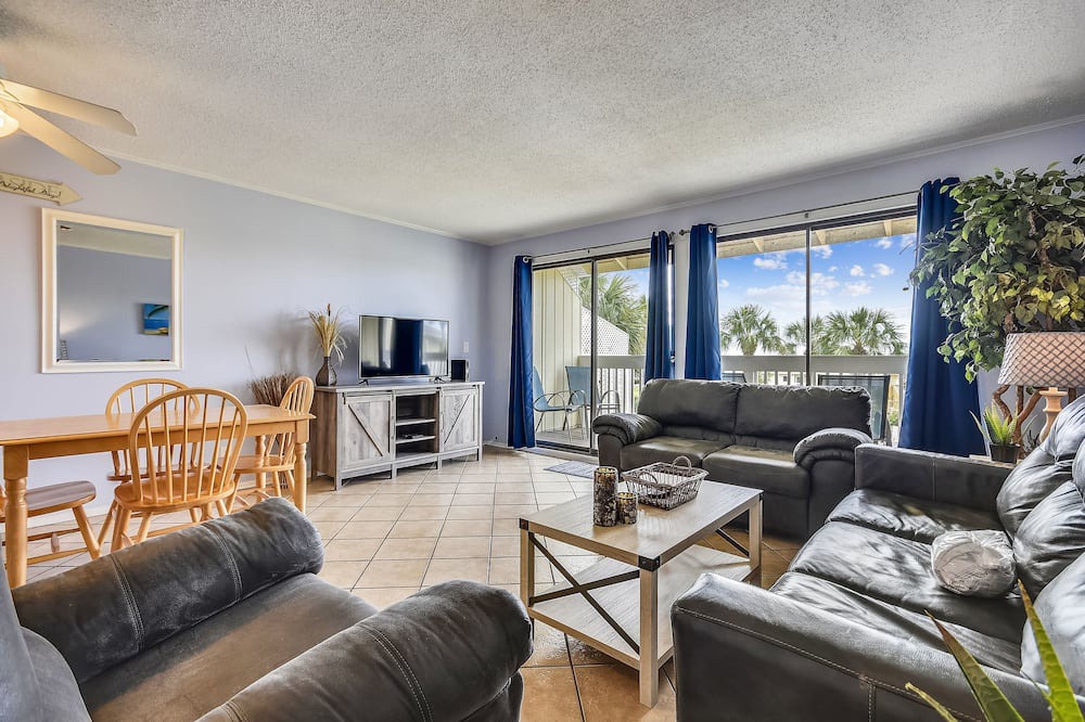 Photo of Livingroom in Holiday Isle