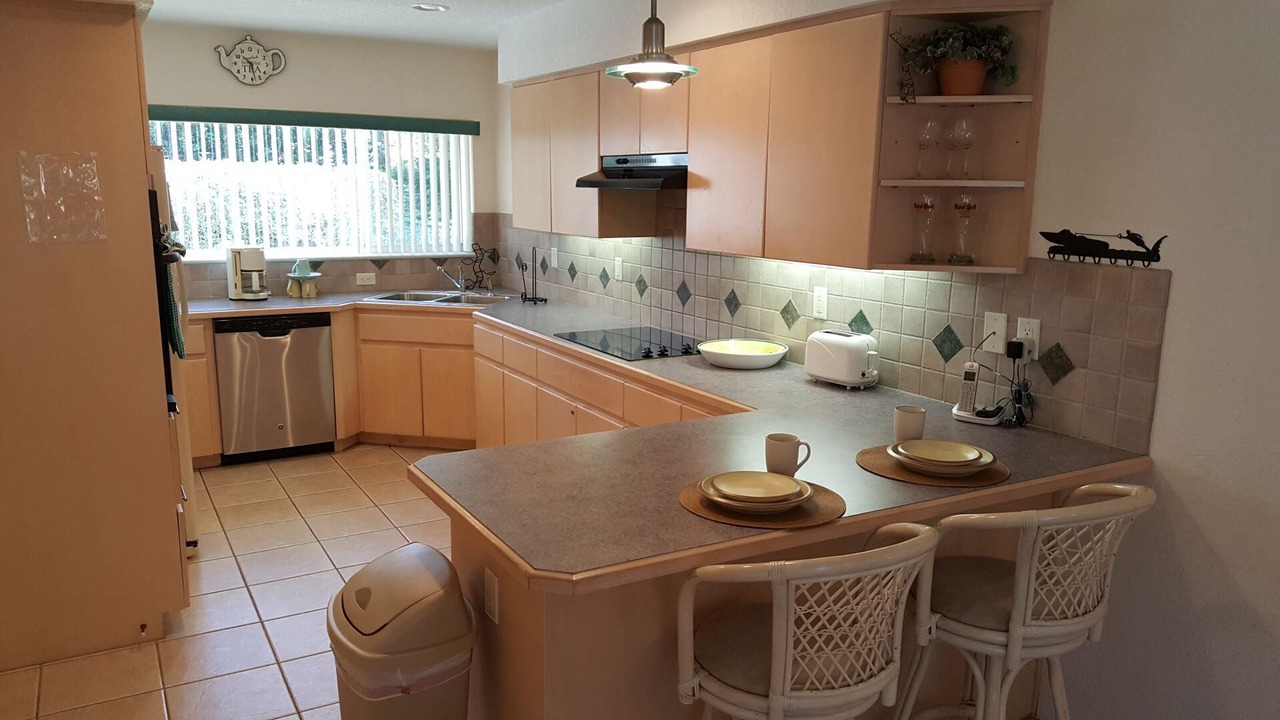 Photo of Kitchen in Groveland