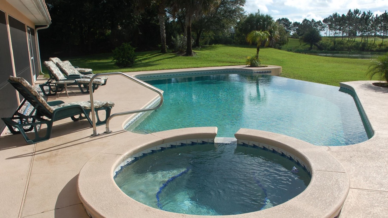 Photo of Outdoor in Groveland