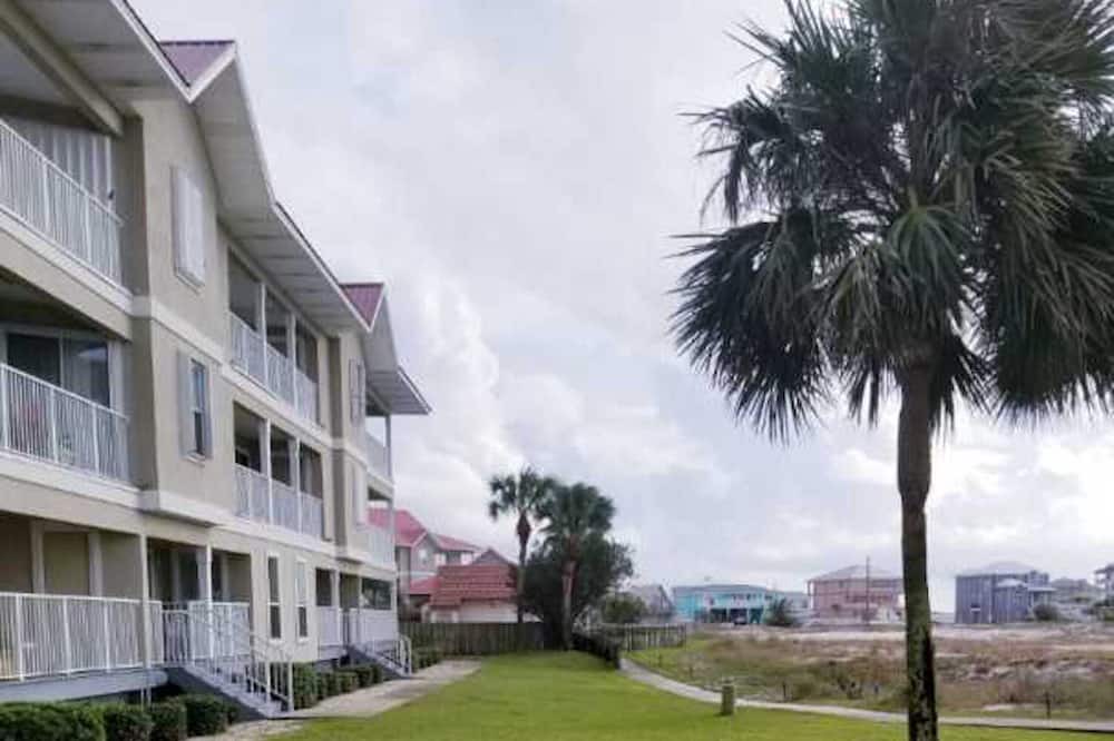 Photo of Patio Balcony in Navarre Beach