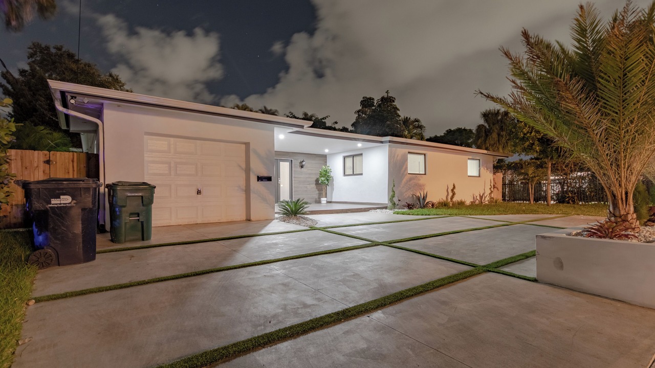 Photo of Outdoor in North Miami Beach