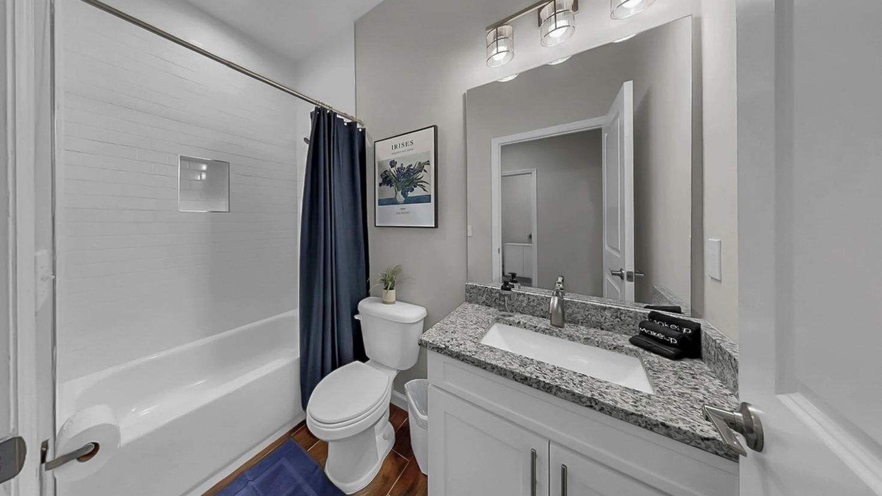 Photo of Bathroom in East Tampa
