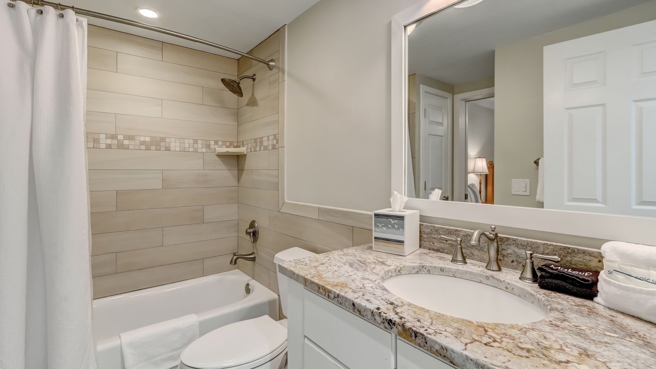 Photo of Bathroom in Fernandina Beach