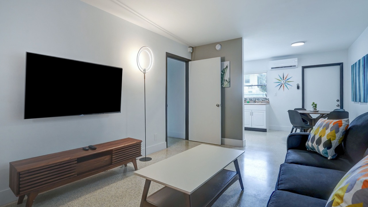 Photo of Bedroom in Deerfield Beach