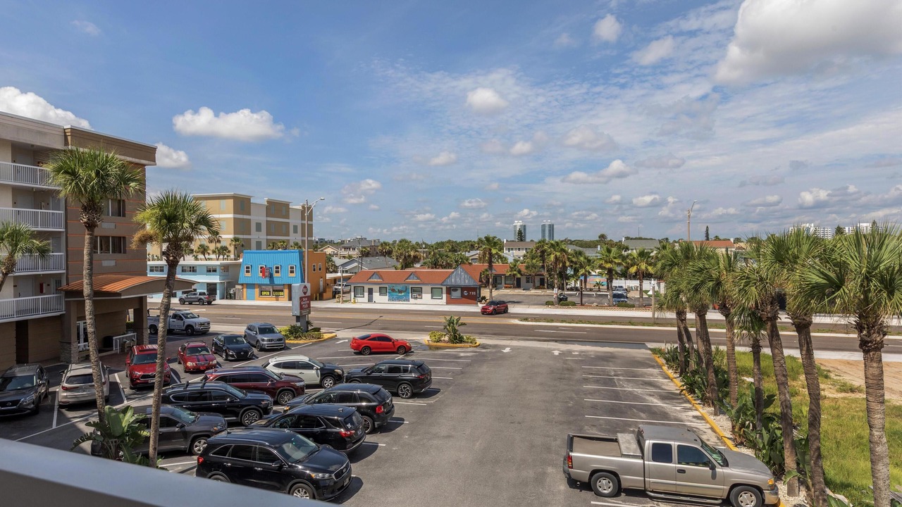 Photo of Patio Balcony in East Daytona