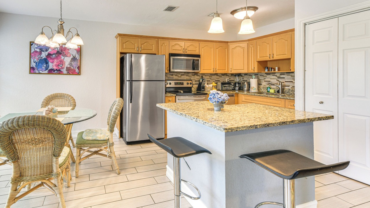 Photo of Others in Gulf Gate Estates