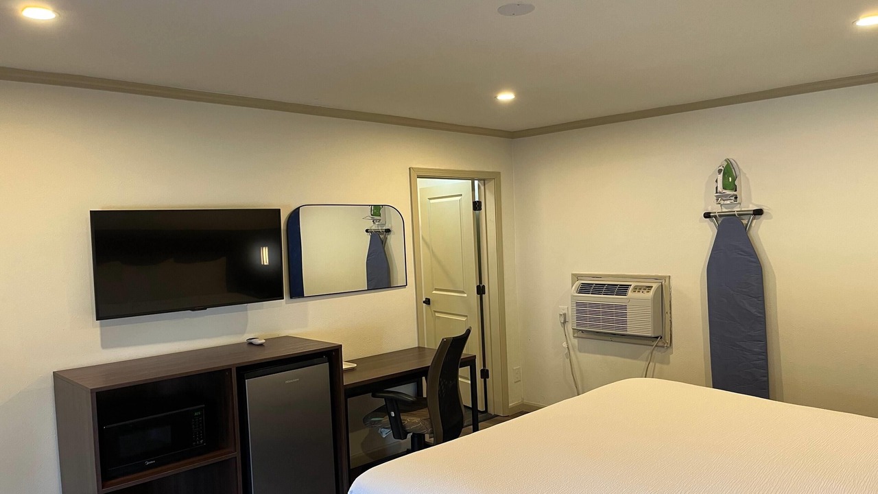 Photo of Bedroom in Bainbridge