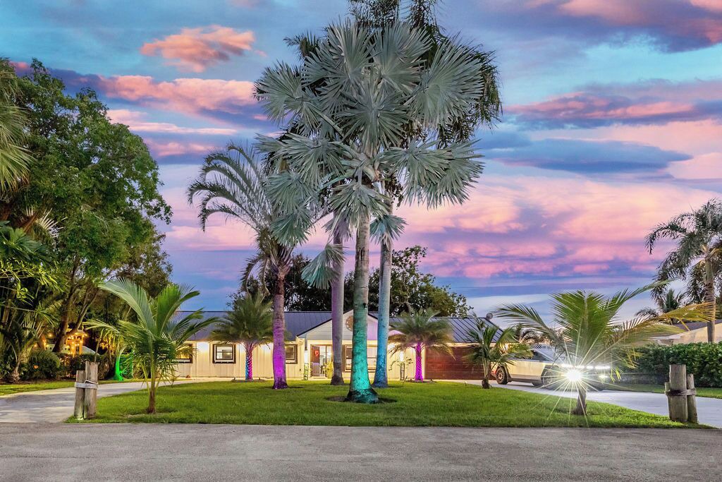 Photo of Outdoor in West Palm Beach