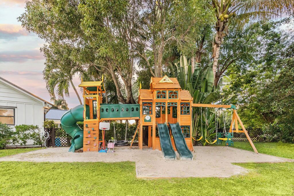 Photo of Others in West Palm Beach
