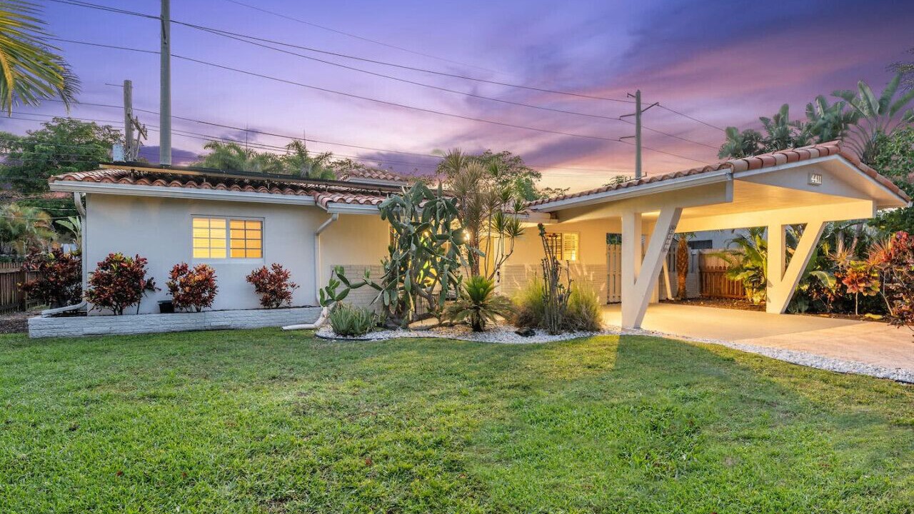 Photo of Outdoor in Coral Heights