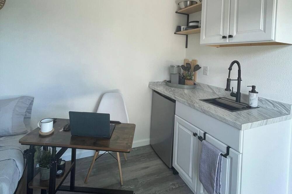 Photo of Kitchen in Lake Magdalene